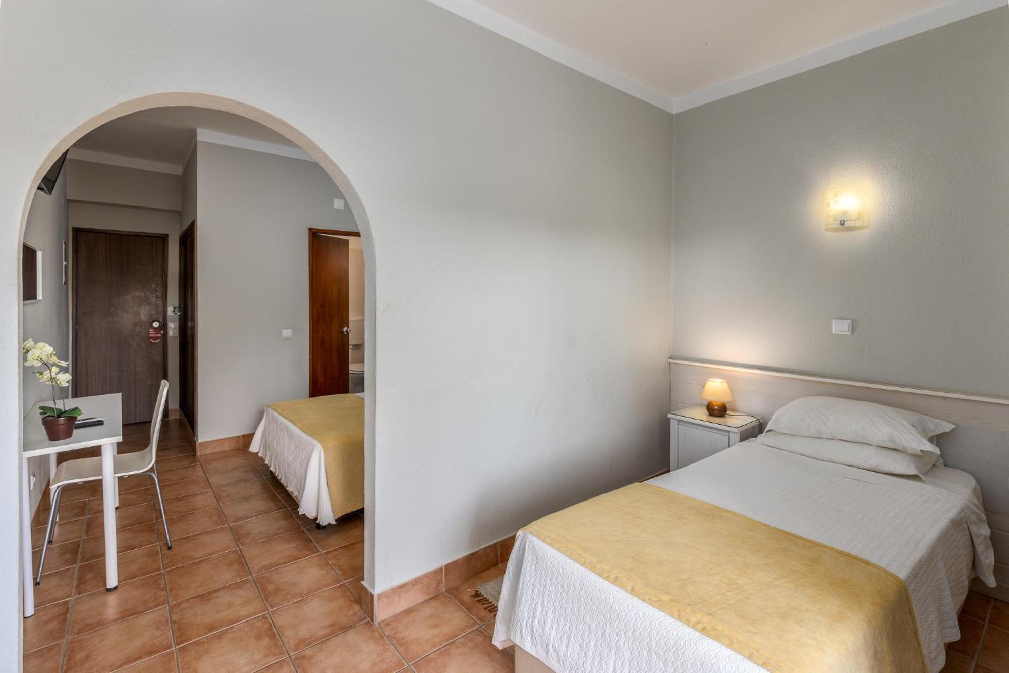 בולקיאמה Guest House Oliveira מראה חיצוני תמונה