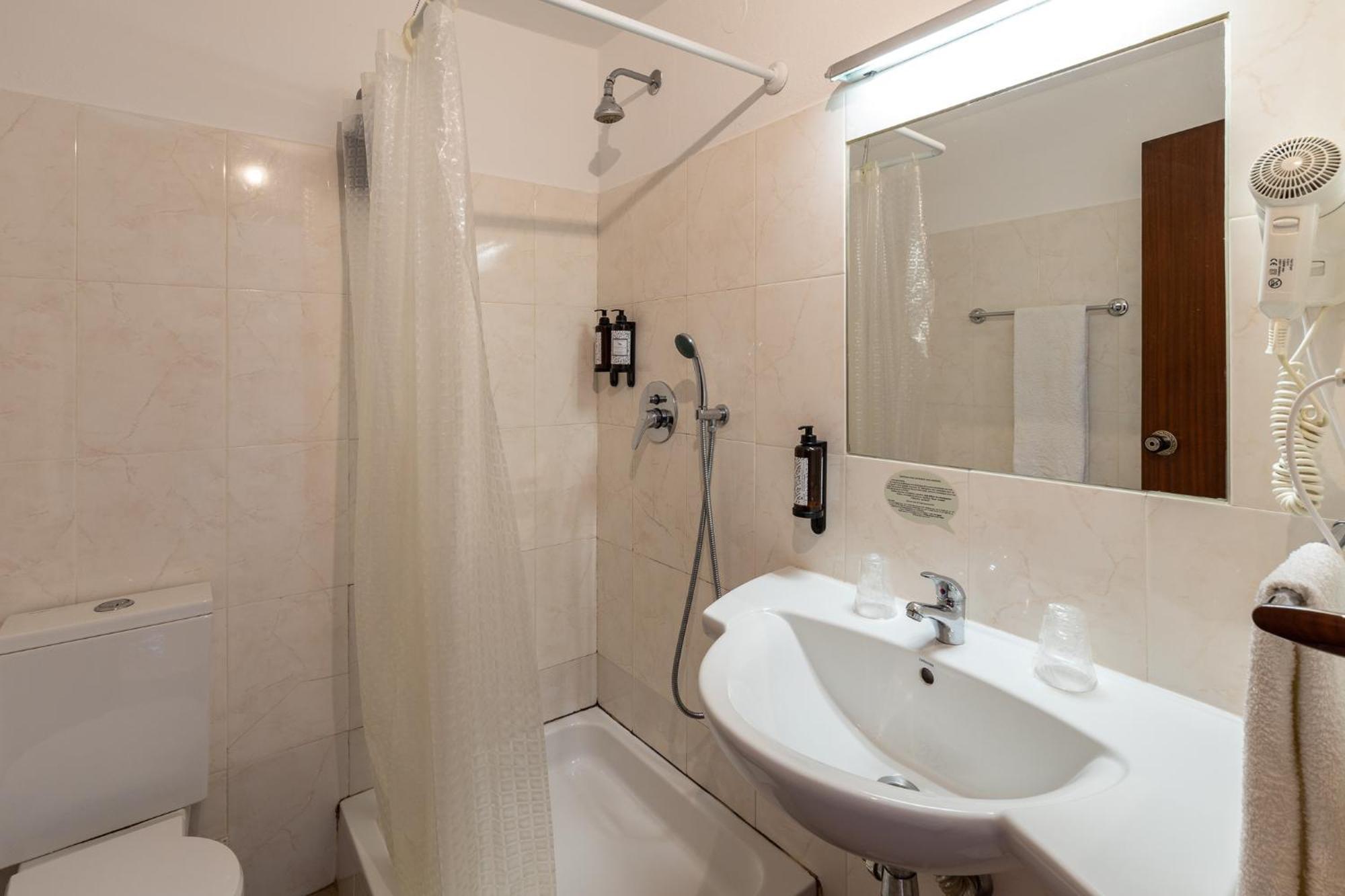בולקיאמה Guest House Oliveira מראה חיצוני תמונה